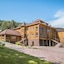 Takmak Spa Hotel