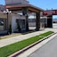 Econo Lodge Inn & Suites