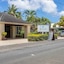 Moana Sands Beachfront Hotel