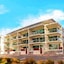 Breeze Beachfront Apartments