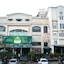 Hotel Diplomat Residency