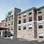 Holiday Inn Express & Suites Clarion, An Ihg Hotel