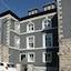 Cs Serviced Apartments