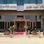 Hayali Suites Hotel
