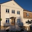 La Maison Hotel