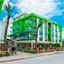 Green Life Hotel