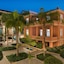 Trianon Luxury Apartments & Suites