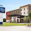 Holiday Inn Express & Suites Chicago - Matteson