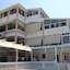 Qeparo Napolon Complex
