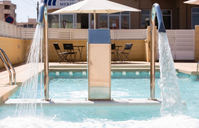 Swimming pools - 1