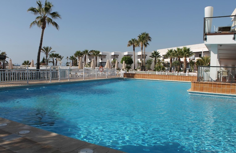Swimming pools - 1