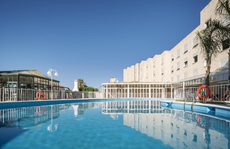 Swimming pools - 6