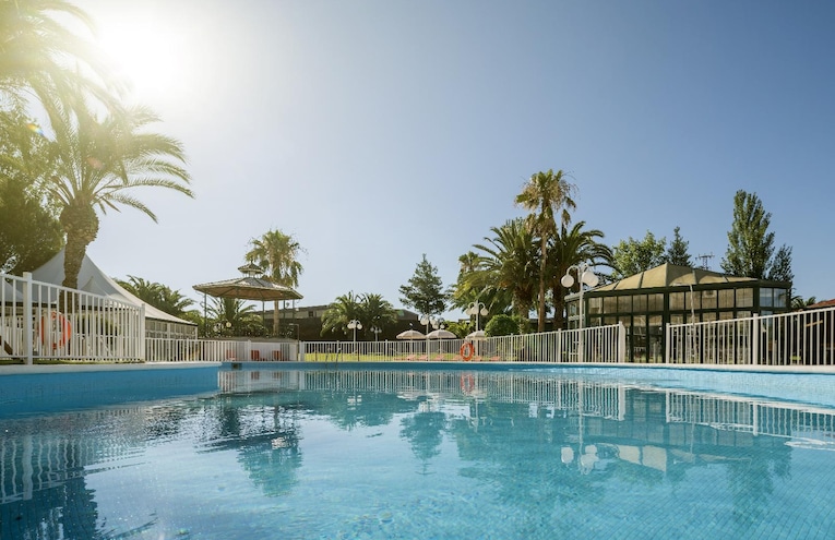 Swimming pools - 7
