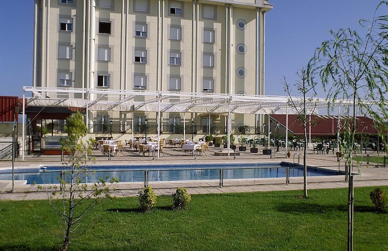 Swimming pools - 1