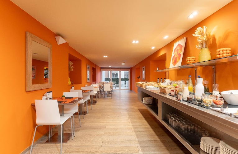 Restaurants - 4