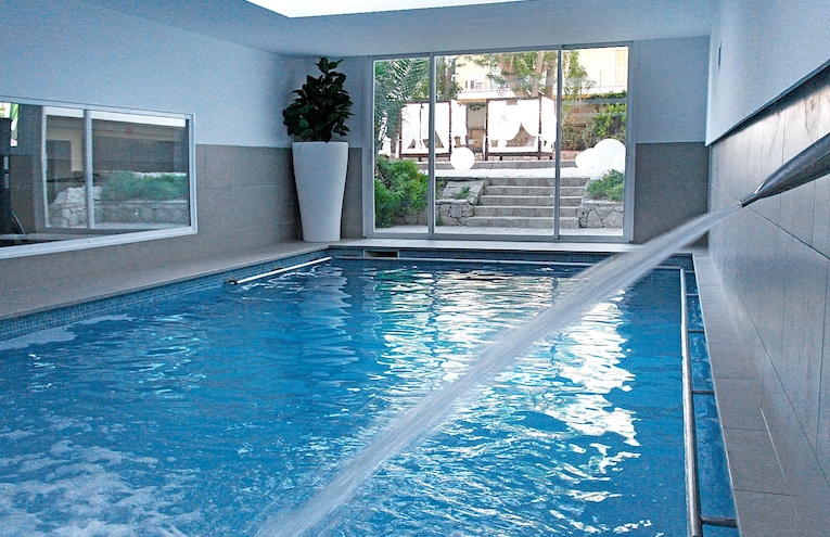 Swimming pools - 1