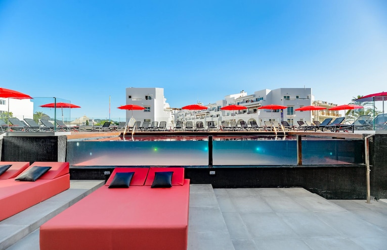 Swimming pools - 4