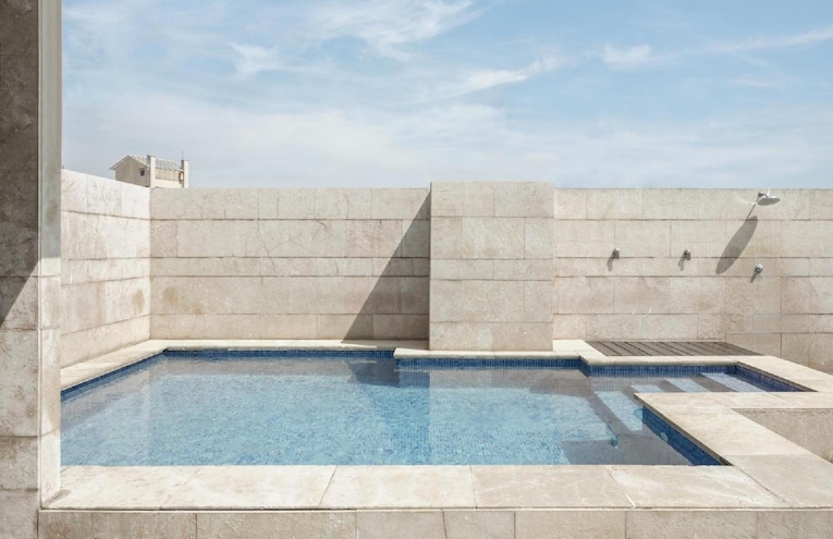 Swimming pools - 1