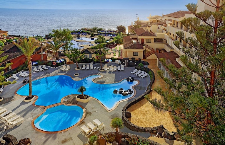 Swimming pools - 4