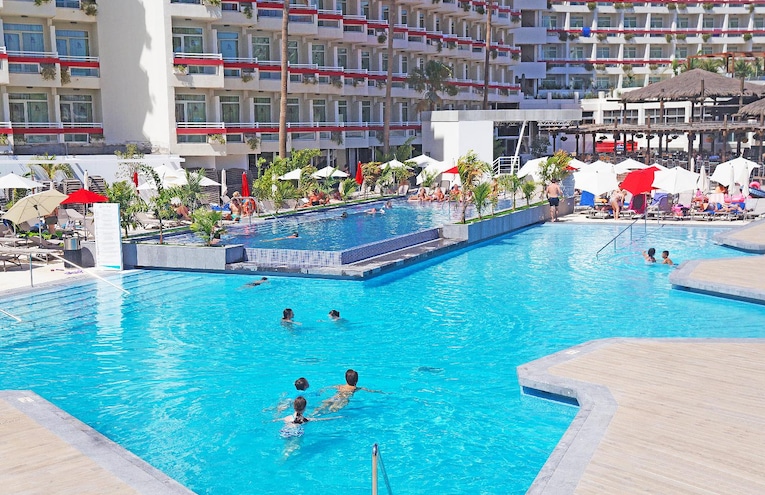 Swimming pools - 1