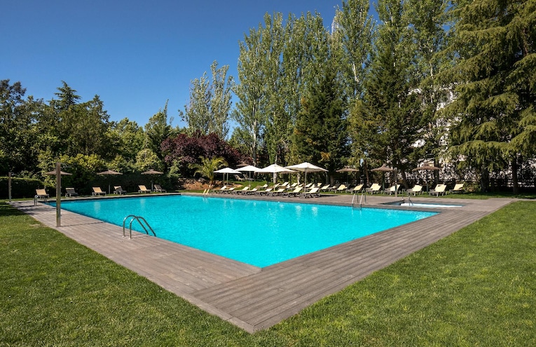 Swimming pools - 2