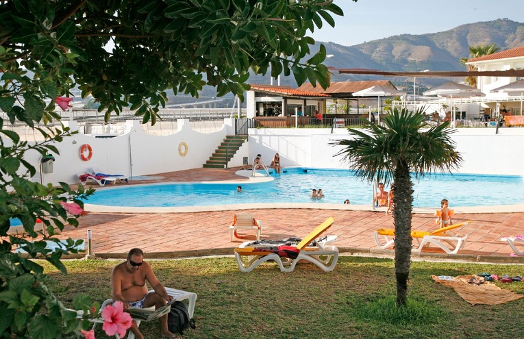 Swimming pools - 8