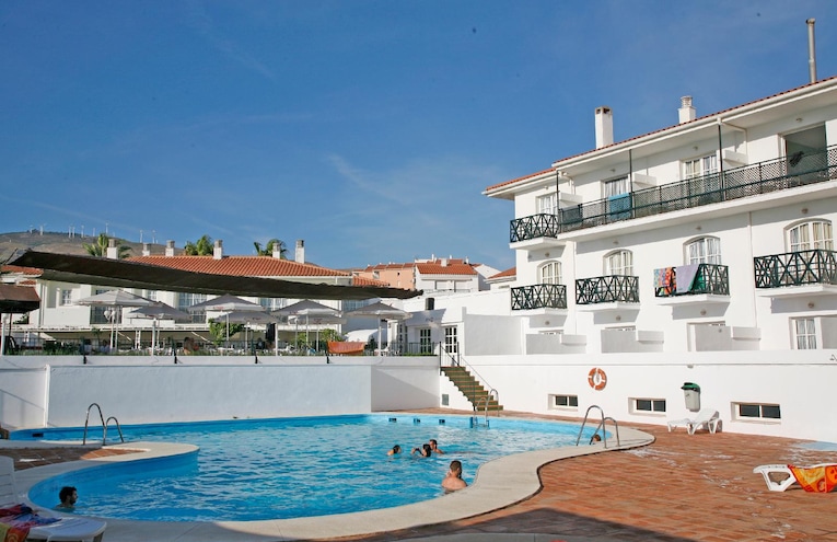 Swimming pools - 4