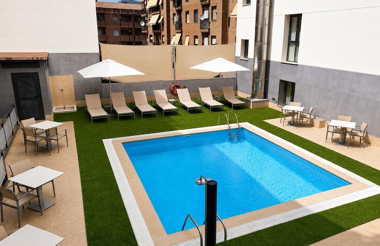 Swimming pools - 1