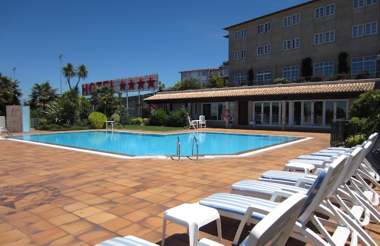 Swimming pools - 1