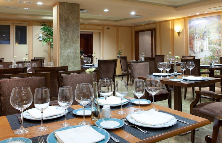 Restaurants - 3