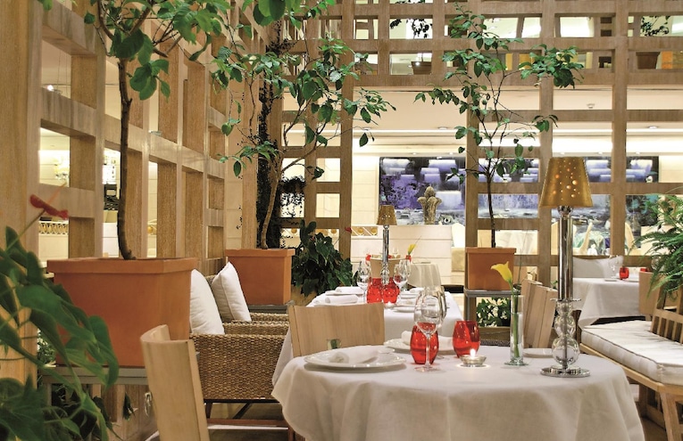 Restaurants - 7