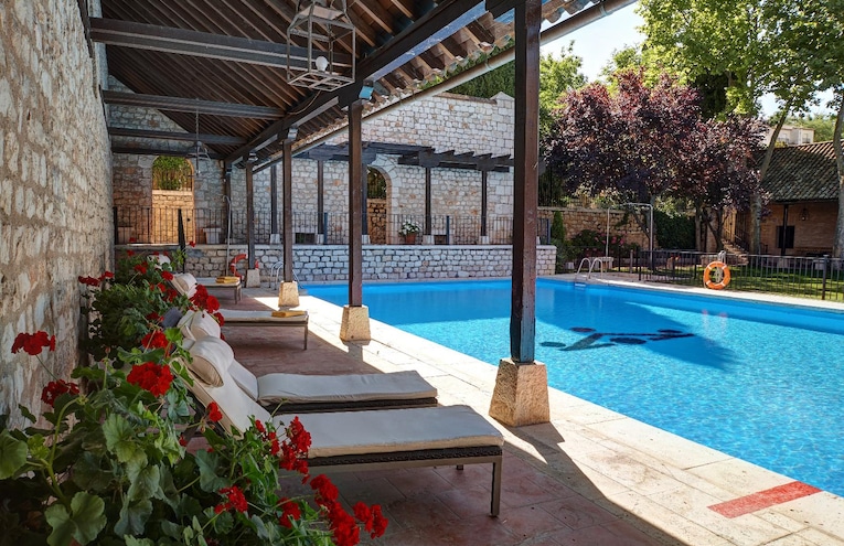 Swimming pools - 4