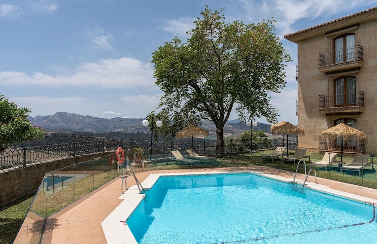 Swimming pools - 2