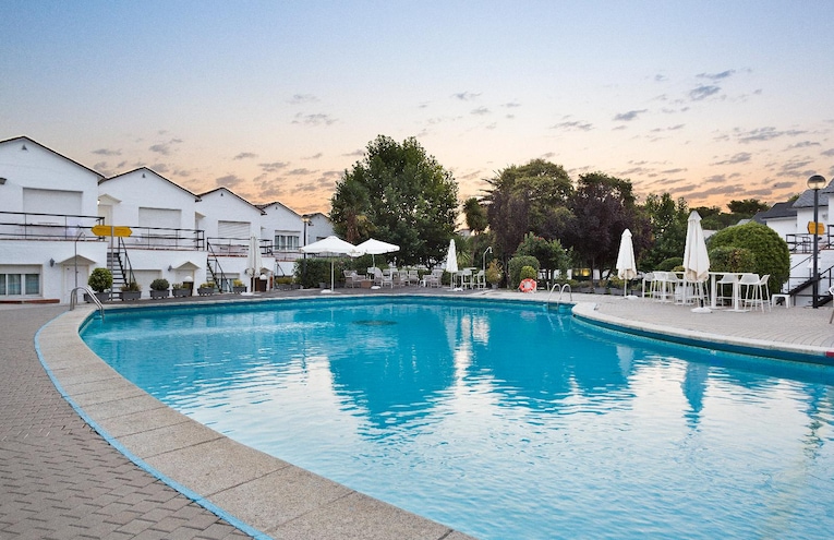 Swimming pools - 1