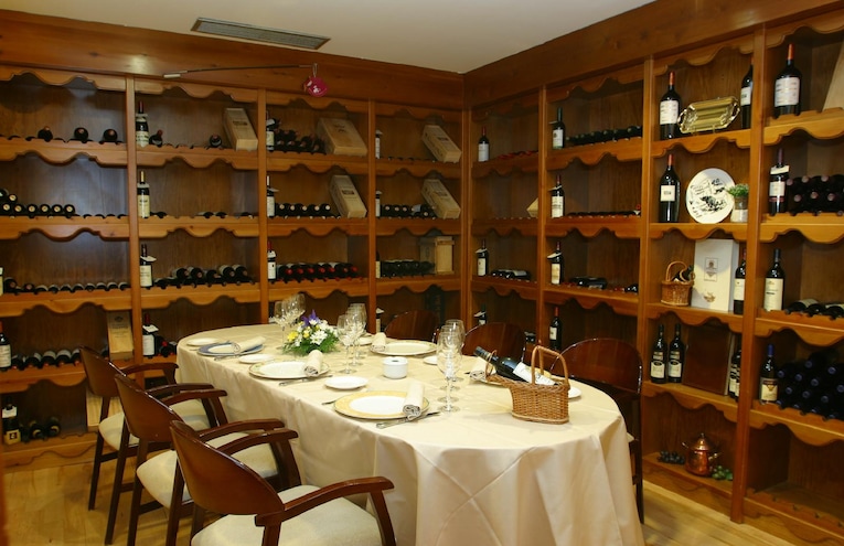 Restaurants - 1
