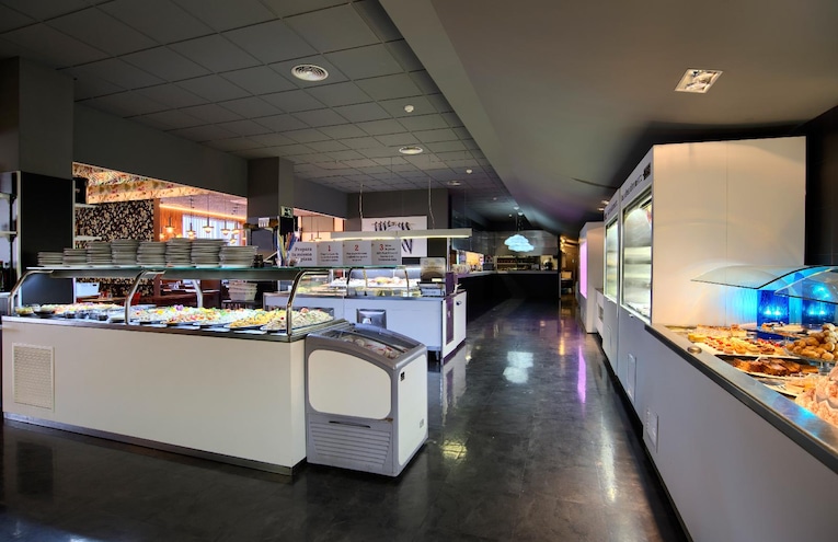 Restaurants - 19
