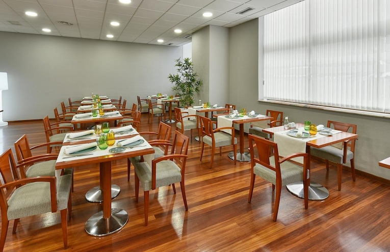Restaurants - 4