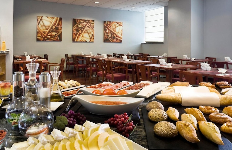 Restaurants - 10