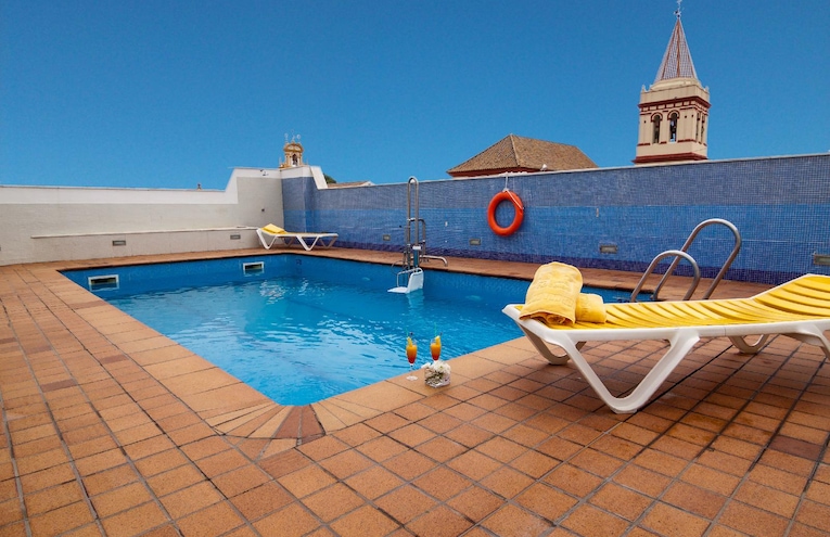 Swimming pools - 1