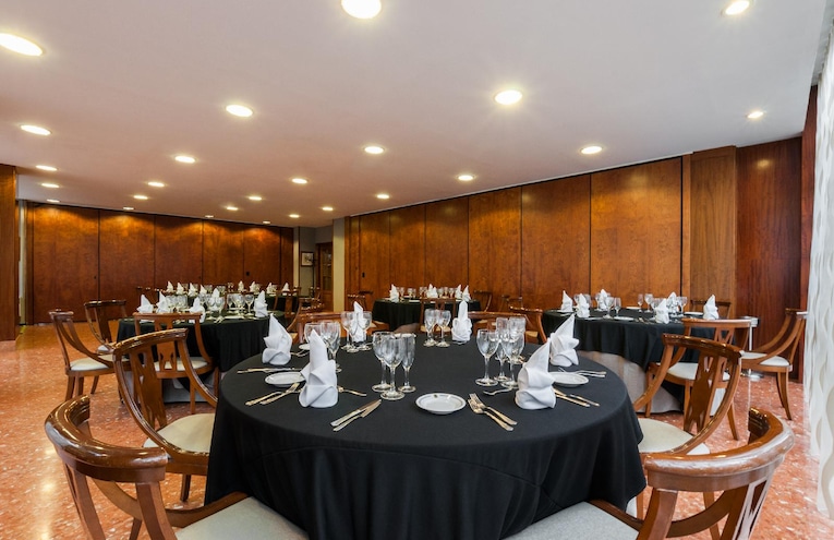 Restaurants - 3