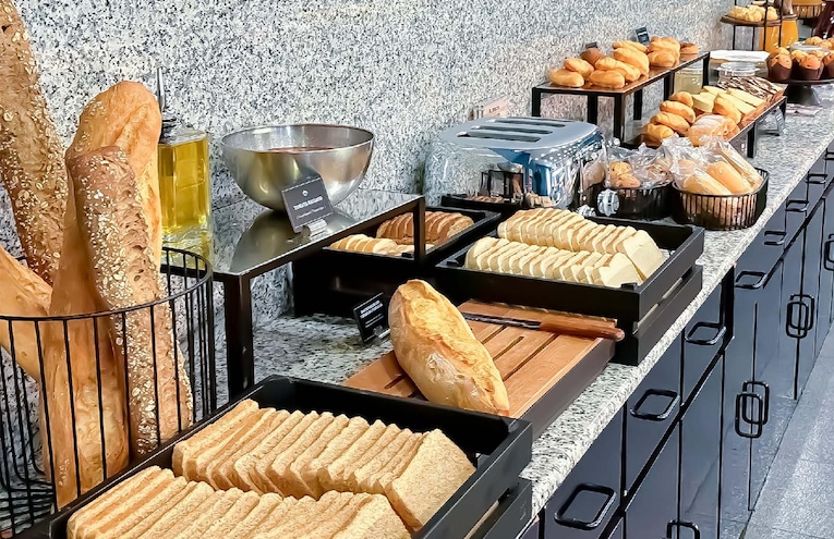 Restaurants - 8