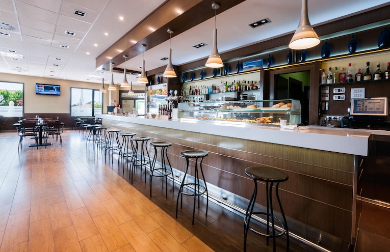 Restaurants - 13