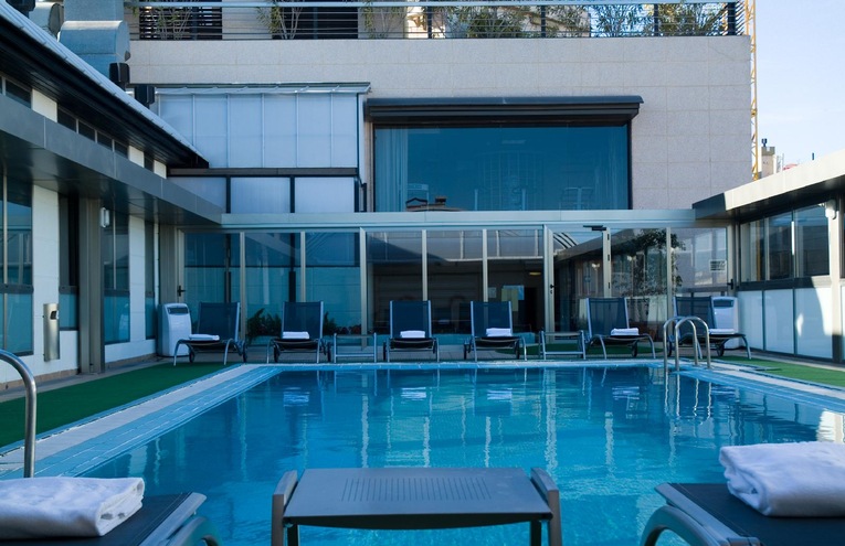 Swimming pools - 1