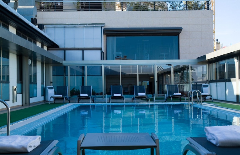 Swimming pools - 1