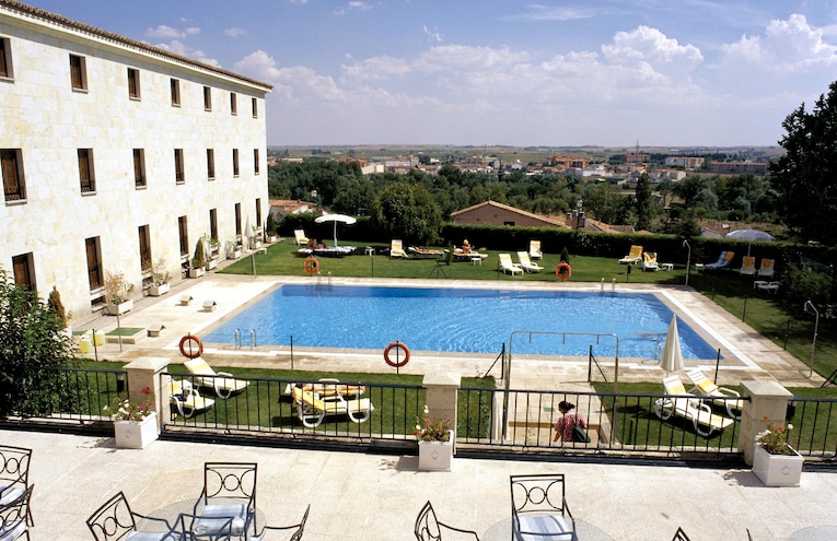 Swimming pools - 3