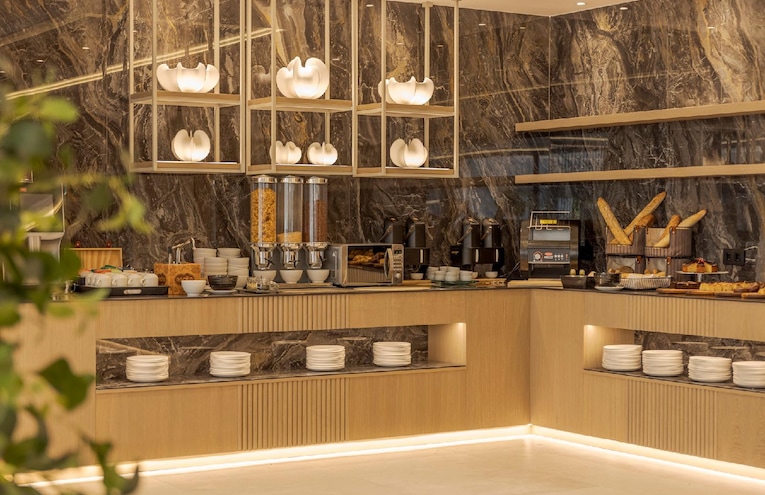 Restaurants - 4