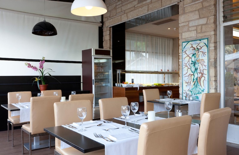 Restaurants - 1