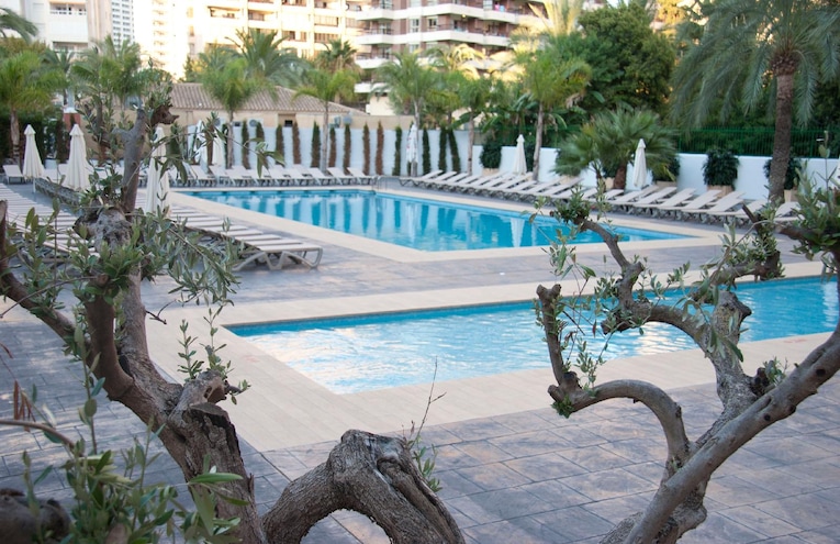 Swimming pools - 1
