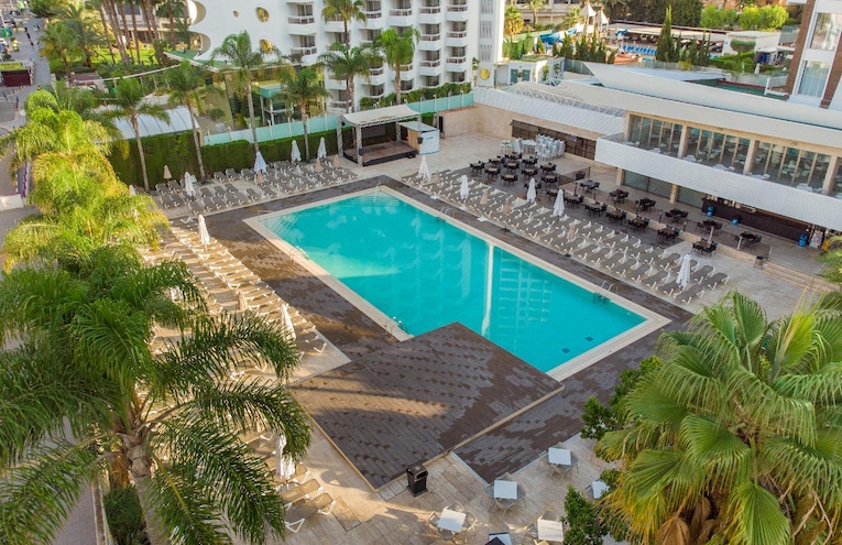 Swimming pools - 2