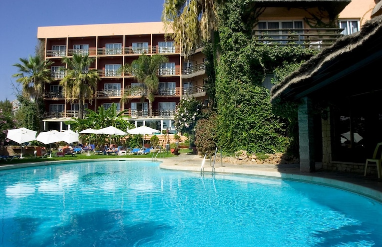 Swimming pools - 1